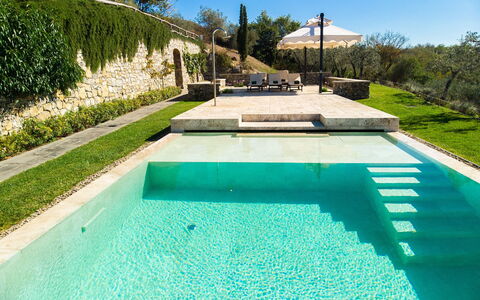 Villa Dorothea: Acqua, Pianta, Proprietà, Cielo, Verde, Natura, Rettangolo, Azzurro, Blu, Piscina