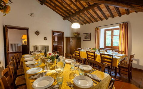 Palazzo Bello: Legna, Mobilia, Tavolo, Casa, Sala Da Pranzo, Casa, Cucina & Sala Da Pranzo Tavolo, Sedia, Villetta, Soffitto