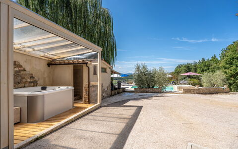 Villa Montone: Materiale Composito, Piscina, Ricorrere, Shade, Struttura Esterna, Eco Hotel, Vasca Idromassaggio, Mobili Da Esterno, Pianta Della Casa