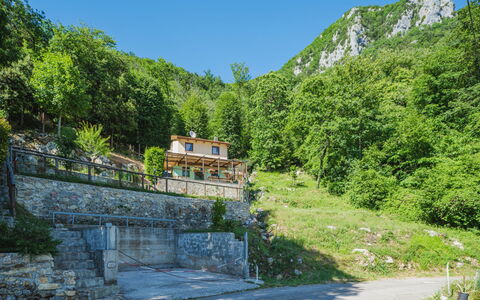 Il Nido: Pianta, Cielo, Montagna, Albero, Paesaggio Naturale, Costruzione, Highland, Alveo, Casa, Pendenza