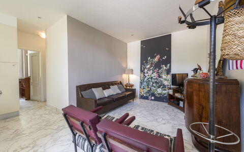 La Villetta: Mobilia, Proprietà, Costruzione, Legna, Comfort, Interior Design, Cabinetry, Casa, Pavimento, Pavimentazione