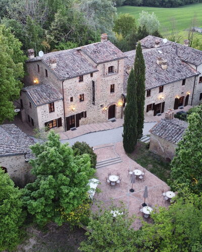 Borgo Al Castello: Building, Plant, Property, Window, Tree, House, Land Lot, Architecture, Cottage, Grass