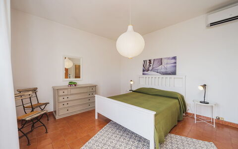 Casa Giulia: Mobilia, Proprietà, Cabinetry, Comfort, Casa, Legna, Cassetto, Cassettiera, Pavimentazione, Pavimento