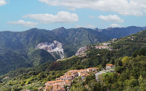 Casa Giulia: Nube, Cielo, Montagna, Comunita 'Impianto, Ecoregione, Paesaggio Naturale, Pianta, Albero, Paesaggio, Cumulo