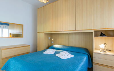 Accommodation:&nbsp;Harbour 644.2