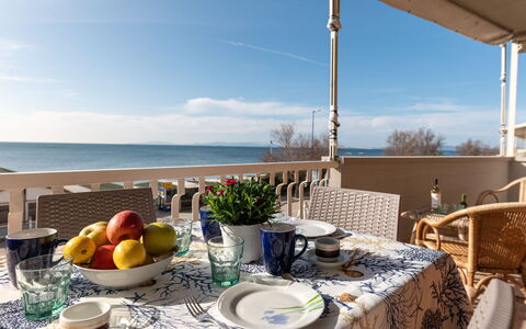 La Casa sul Mare: Cielo, Nube, Costruzione, Urban Design, Albero, Casa, Quartiere, Tempo Libero, Zona Residenziale, Paesaggio