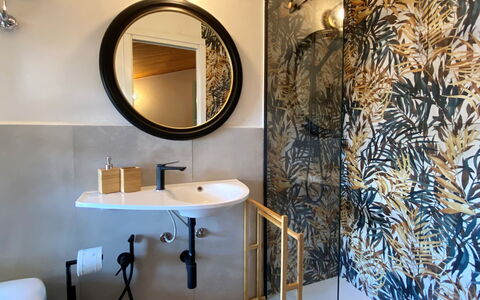 Duna Marina: Specchio, Costruzione, Rubinetto, Lavello, Idraulico Fixture, Azzurro, Legna, Casa, Interior Design, Architettura