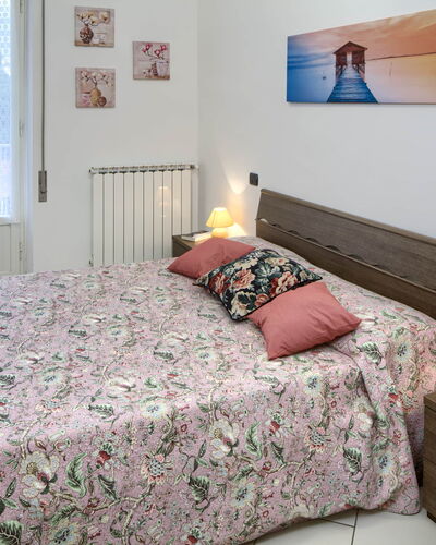 Apartment Fernanda 2 - Levanto: Furniture, Property, Window, Comfort, Wood, Textile, Interior Design, Architecture, Floor, Building