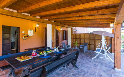 Accommodation:&nbsp;Donatella 650.1