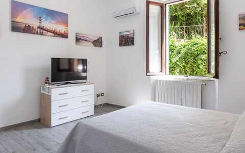Sanda: Mobilia, Cabinetry, Costruzione, Proprietà, Finestra, Comfort, Legna, Interior Design, Tessile, Cassetto