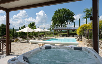 Villa Castelluccio - Arezzo, Toscana: Sky, Cloud, Water, Plant, Property, Swimming Pool, Building, Azure, Shade, Outdoor Furniture