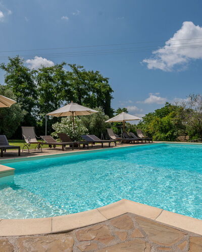 Cinigiano 250: Water, Cloud, Sky, Property, Plant, Swimming Pool, Azure, Tree, Shade, Outdoor Furniture