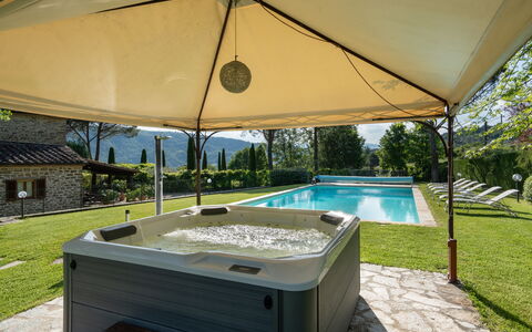 Il Mulino di Vogognano: Pianta, Acqua, Proprietà, Costruzione, Shade, Finestra, Ombrello, Piscina, Mobili Da Esterno, Rettangolo