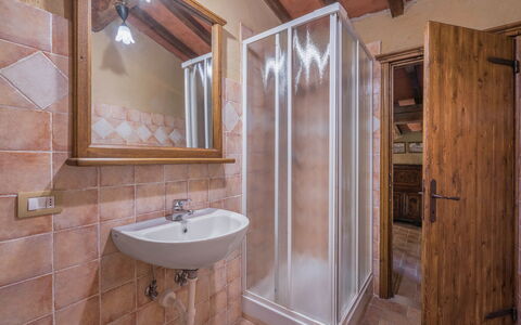 Mulino al Suono: Specchio, Rubinetto, Lavello, Idraulico Fixture, Proprietà, Lavandino Del Bagno, Bagno, Legna, Costruzione, Interior Design
