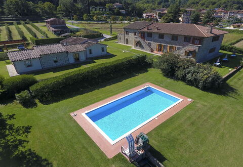 Villa Niccone: Building, Property, Plant, Land Lot, Swimming Pool, Window, Architecture, Urban Design, Vegetation, Grass