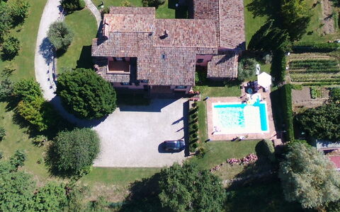 Villa Carsuga: Pianta, Proprietà, Costruzione, Albero, Erba, Urban Design, Tempo Libero, Zona Residenziale, Paesaggio, Casa