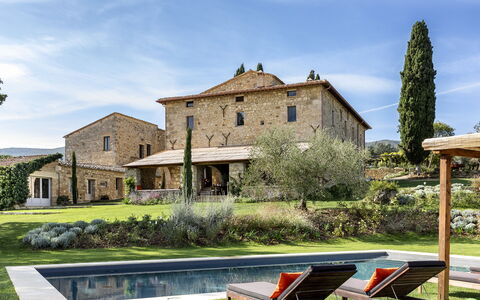 Villa Della Regina: Sky, Plant, Cloud, Property, Building, Window, Water, Land Lot, Tree, House