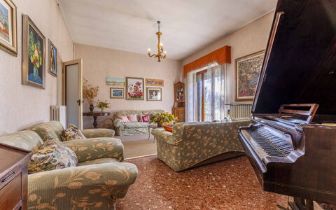 Casa Vacanza Mais - Camaiore, Toscana: Picture Frame, Couch, Furniture, Plant, Interior Design, Wood, Floor, Living Room, Flooring, Houseplant
