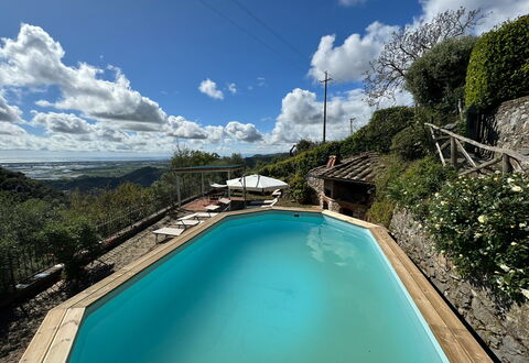 Borgo Bucatra Tramonto: Acqua, Nube, Cielo, Risorse Idriche, Giorno, Proprietà, Pianta, Piscina, Natura, Azzurro