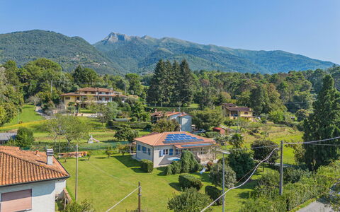 Giardino del Sole: Cielo, Costruzione, Proprietà, Pianta, Nube, Architettura, Finestra, Albero, Urban Design, Pendenza