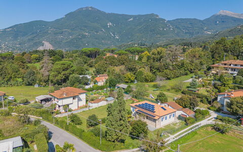 Giardino del Sole: Cielo, Costruzione, Proprietà, Pianta, Nube, Architettura, Finestra, Albero, Urban Design, Pendenza