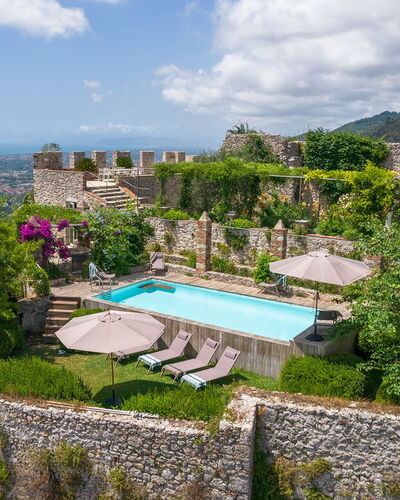 Villa Maestosa - Camaiore, Toscana: Cloud, Sky, Plant, Building, Daytime, Property, Swimming Pool, Tree, Vegetation, Landscape