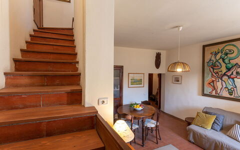 Nel Corso: Property, Furniture, Building, Picture Frame, Table, Wood, Couch, Stairs, Interior Design, Comfort