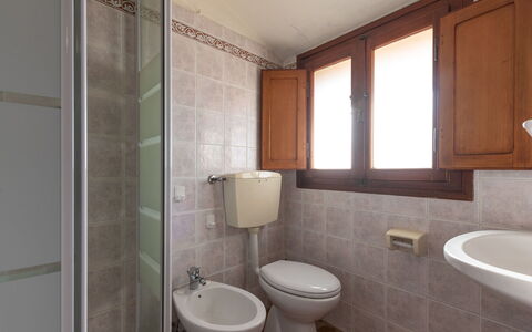 Nel Corso: Plumbing Fixture, Tap, Property, Sink, Bathroom Sink, Building, Bathroom, Interior Design, Purple