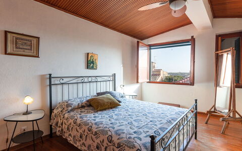 Nel Corso: Furniture, Property, Window, Comfort, Azure, Building, Wood, Picture Frame, Ceiling Fan, Lighting