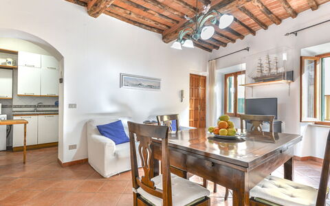 Il Marinaio: Furniture, Property, Table, Wood, Interior Design, Lighting, Living Room, Floor, Picture Frame, Window