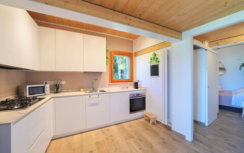La Spiaggia: Cabinetry, Proprietà, Controsoffitto, Costruzione, Elettrodomestico Da Cucina, Legna, Cucina Stufa, Interior Design, Pianta Della Casa, Lavello