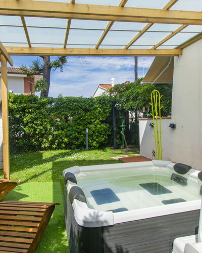 Le Dune: Property, Plant, Interior Design, Shade, Architecture, Wood, Grass, Outdoor Furniture, Residential Area, Roof