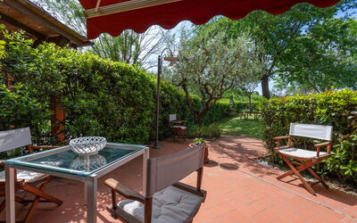 Casa Bellosguardo a Vinci: Plant, Furniture, Property, Table, Shade, Chair, Outdoor Furniture, Tree, Leisure, Outdoor Table