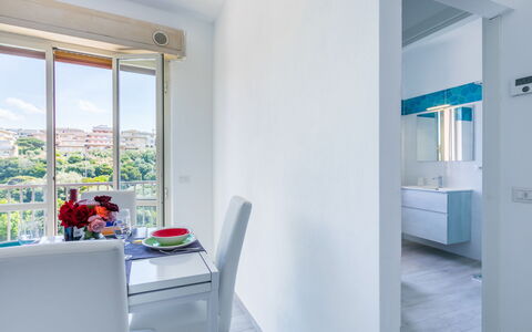 San Vincenzo 240: Proprietà, Fiore, Pianta, Costruzione, Interior Design, Pavimento, Tavolo, Pavimentazione, Soggiorno