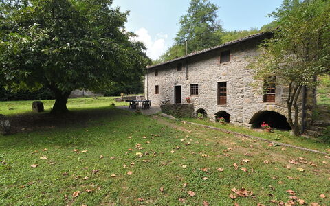 Villa Del Mulino: Pianta, Proprietà, Cielo, Costruzione, Finestra, Albero, Paesaggio Naturale, Nube, Lotto, Casa