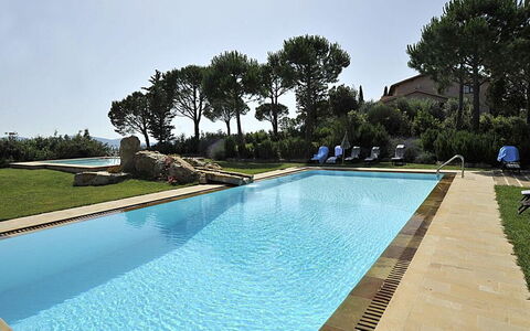 Maremma Retreat: Acqua, Cielo, Pianta, Proprietà, Piscina, Natura, Azzurro, Rettangolo, Albero