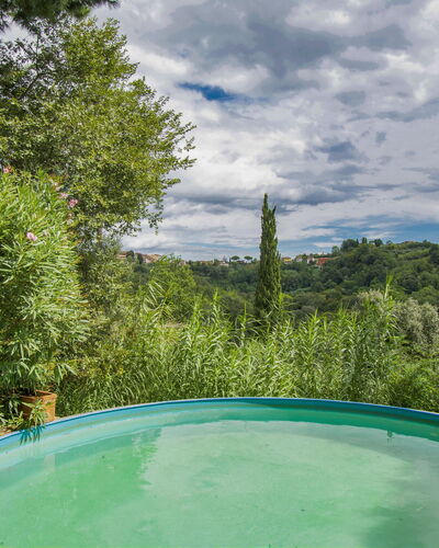 Mattonai: Water, Cloud, Sky, Water Resources, Plant, Nature, Azure, Natural Landscape, Swimming Pool, Tree