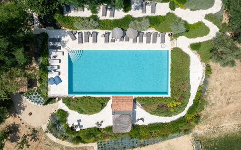 Punteriolo Spereto Family Apartment With Pool,: Swimming Pool, Outdoor Furniture, Resort, Leisure, Sunlounger, Garden, Eco Hotel, Thermae, Umbrella, Shade
