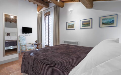 La Capanna, Borgo Campassini, Monteriggioni: Interior Design, Mobilia, Camera Da Letto, Letto, Soffitto, Camera, Pavimento, Pavimentazione, Casa, Illuminazione