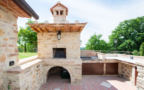 Le Torri, Borgo Campassini, Monteriggioni: Brick, Muratura, Giardino, Landscaping, Struttura Esterna, Massoneria Forno