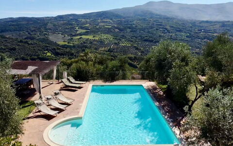Poggio Aperto: Piscina, Ricorrere, Insediamento Umano, Eco Hotel, Catena Montuosa, Hacienda, Villa, Resort Citta ', Estate, Agriturismo