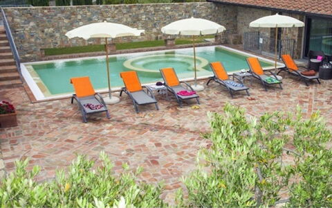 Villa la Tabaccaia: Residential Area, House, Roof, Home, Facade, Estate, Human Settlement, Hacienda, Cottage, Shade