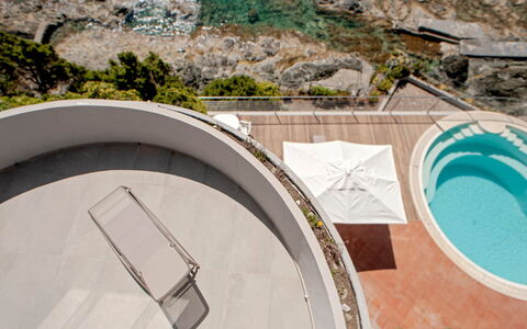Villa Baia al Mare: Piscina, Ricorrere, Mare, Oceano, Vasca Idromassaggio, Hotel, Costa, Balcone, Resort Citta '