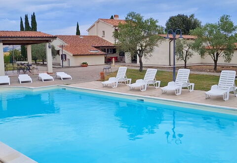 San Giuseppe Villa: Piscina, Ricorrere, Mobili Da Esterno, Zona Residenziale, Terme, Insediamento Umano, Materiale Composito, Lettino, Estate, Eco Hotel