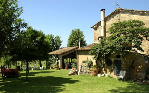 Casalunga: Cottage, Farmhouse, Estate, Lawn, Garden, Yard, Village, Backyard, Landscaping, Villa
