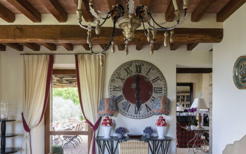 Villa Torre: Legna, Mobilia, Interior Design, Casa, Sedia, Soggiorno, Cornice, Color Legno, Latifoglie, Agriturismo