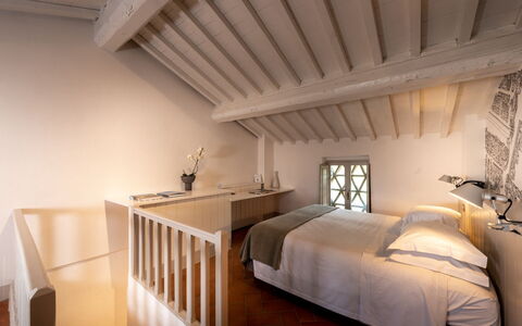 Agatea: Wall, Bedroom, Interior Design, Bed, Flooring, Ceiling, Floor, Furniture, Home, Room