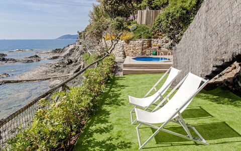 Vistamare: Mobili Da Esterno, Mobilia, Sedia, Shade, Eco Hotel, Ricorrere, Balcone, Lettino, Costa, Tavolo Esterno