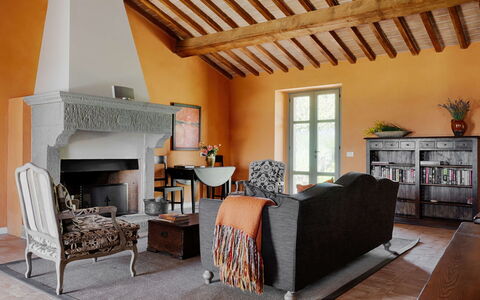 Villa Collinette: Mobilia, Interior Design, Parete, Pavimentazione, Legna, Pavimento, Soggiorno, Casa, Sedia, Illuminazione