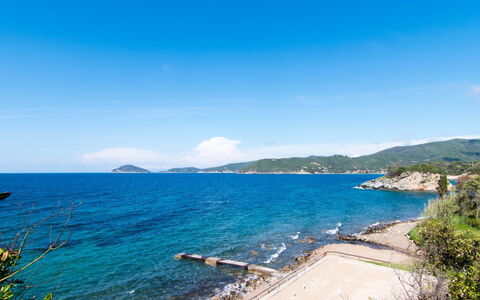 Villa Marciana: Blu, Acqua, Corpo D'Acqua, Geografia Montane, Costa, Costiera E Morfologie Oceanic, Montagna, Mare, Orizzonte, Collina